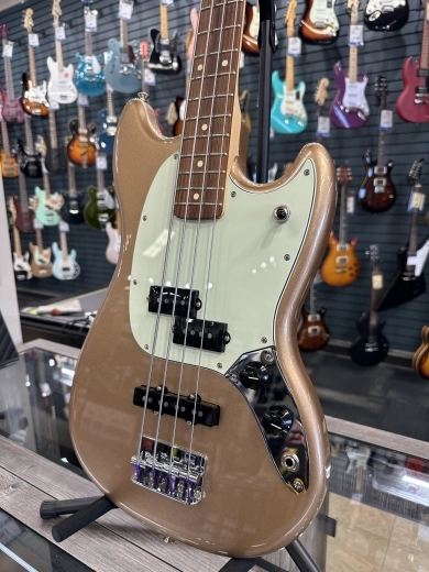 Player Series Mustang Bass PJ with Pau Ferro Fingerboard - Firemist Gold 2